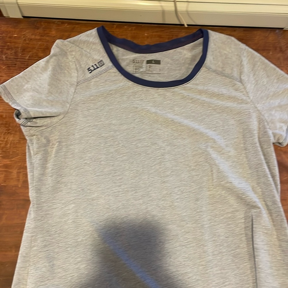 Women’s 511 performance shirt